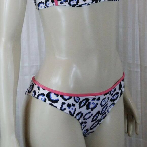 $300 JUST CAVALLI  swimsuit beachwear size 42 Italy , 6 Us - Picture 9 of 13